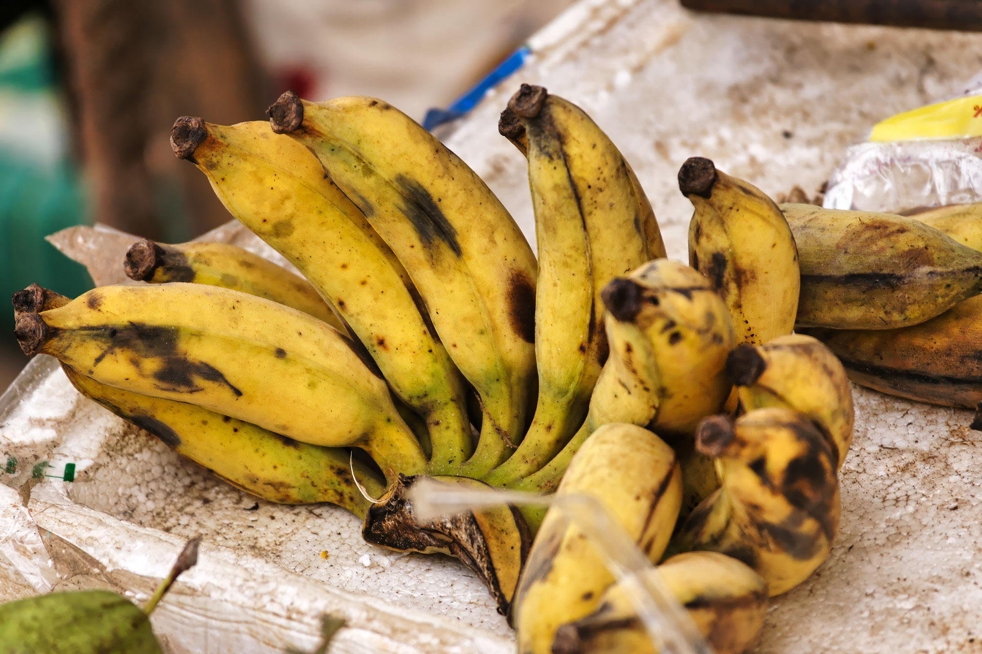 Auf dem Markt des Dorfs Preah Dak im Gebiet von Angkor